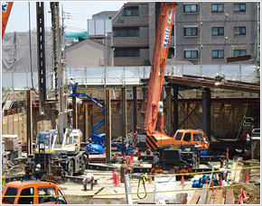 世田谷 マンション山留・構台工事 写真